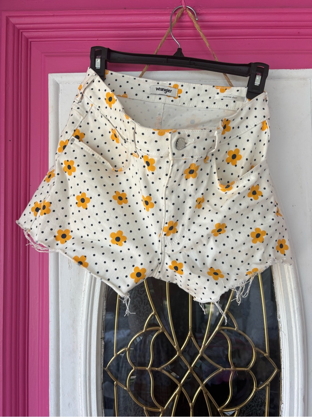 Wrangler White Floral Polka Dot Jean Shorts. RARE - Picture 6 of 6